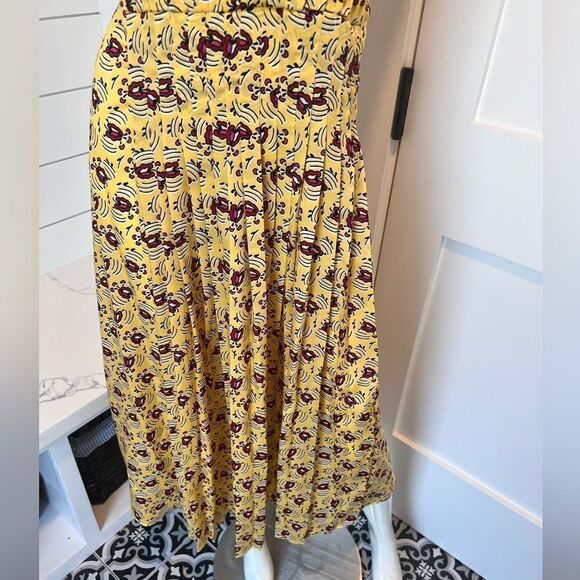 Bloggers favorites yellow floral dress - Picture 5 of 9